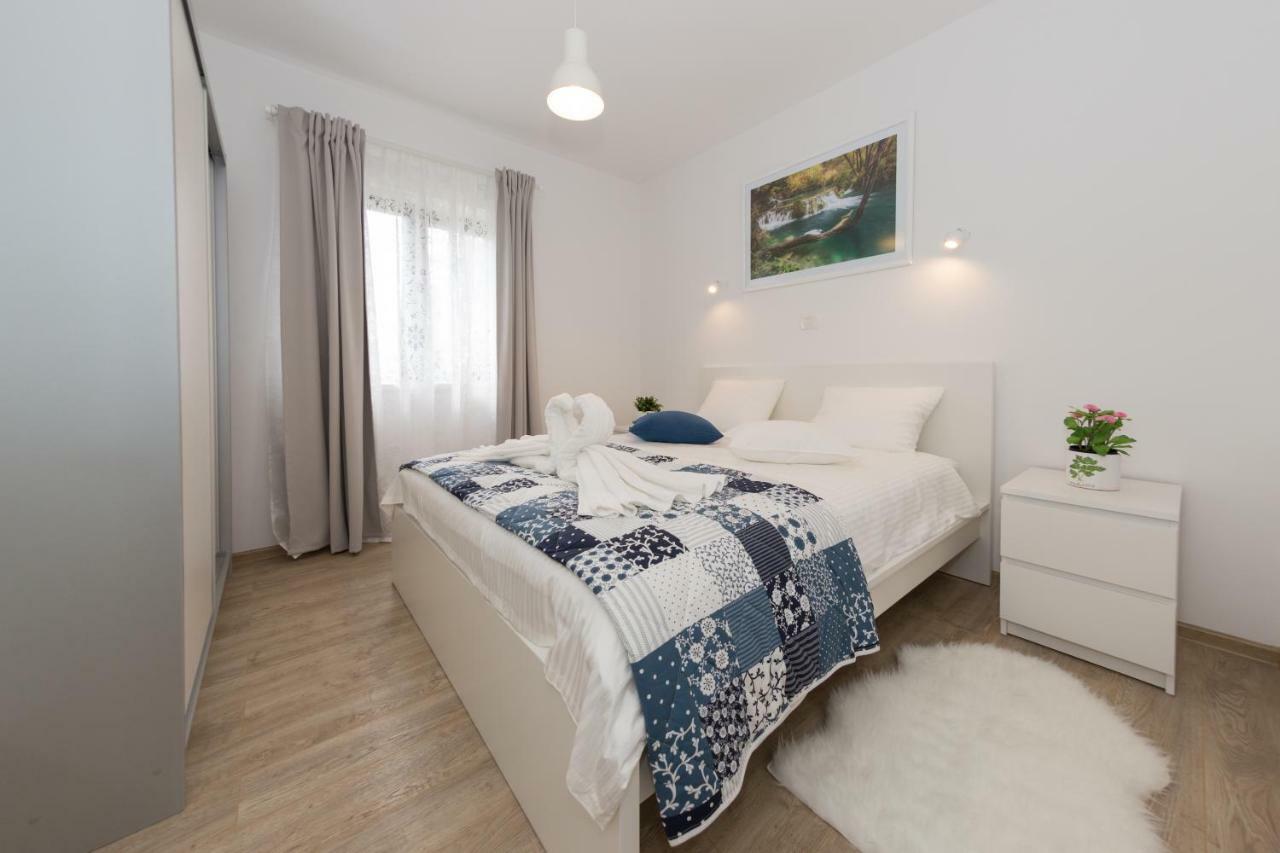 Rudanovac Plitvice Retreat Apartments מראה חיצוני תמונה