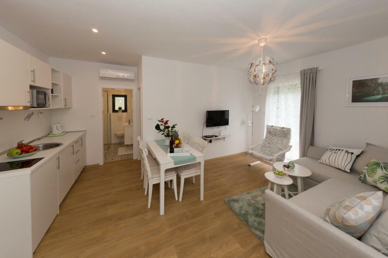 Rudanovac Plitvice Retreat Apartments מראה חיצוני תמונה
