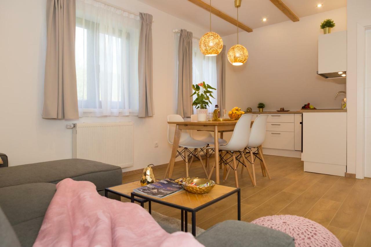 Rudanovac Plitvice Retreat Apartments מראה חיצוני תמונה