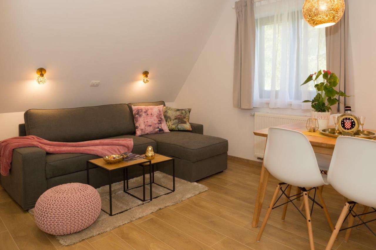 Rudanovac Plitvice Retreat Apartments מראה חיצוני תמונה