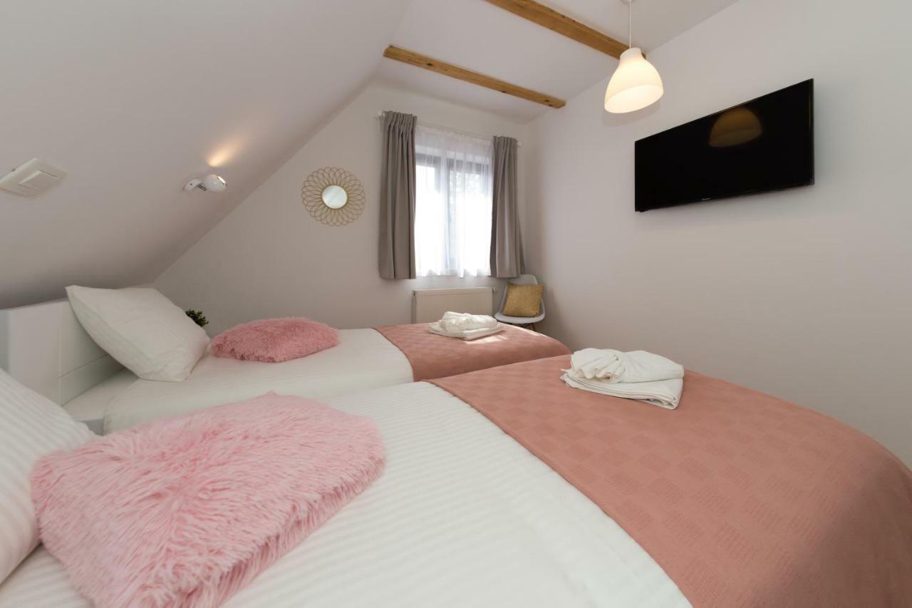 Rudanovac Plitvice Retreat Apartments מראה חיצוני תמונה