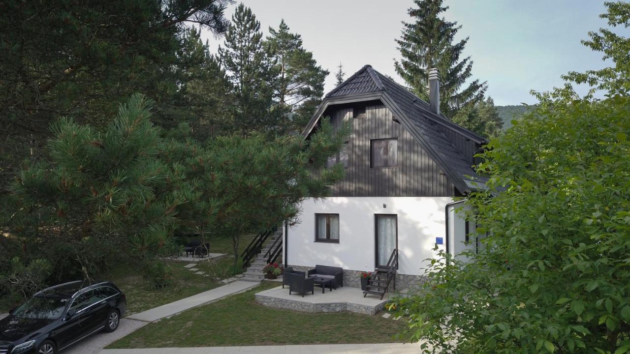 Rudanovac Plitvice Retreat Apartments מראה חיצוני תמונה